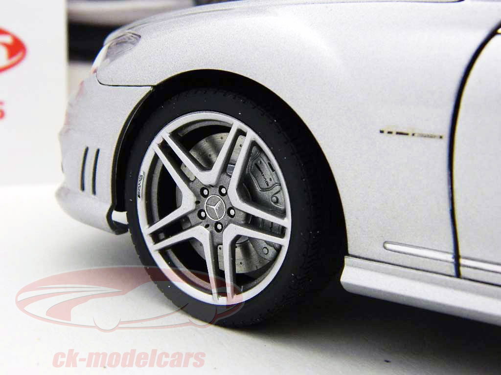 1/18 Autoart ベンツ 1/18 AUTOART MERCEDES-BENZ 220 D / 8 LIMOUSINE , NEW , 76182