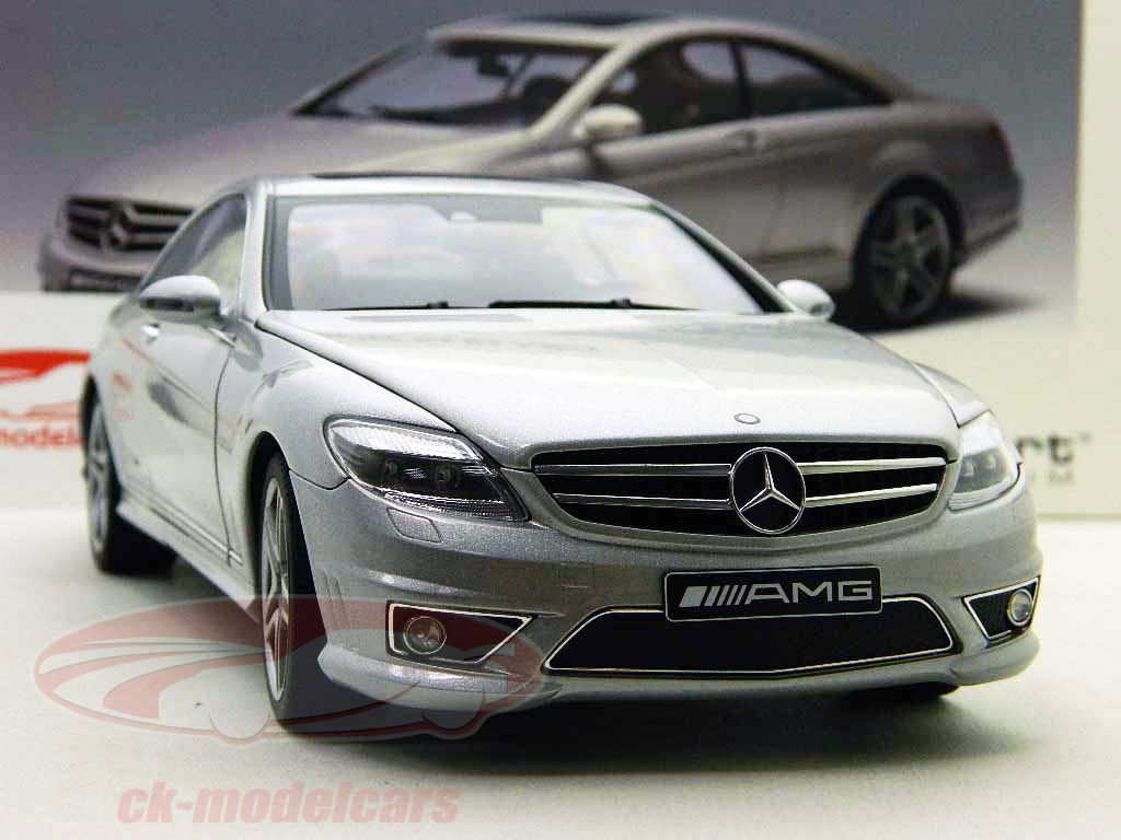 メルセデス・ベンツ CLS Class 1/18 京商 シルバー 高価値セリー メルセデス・ベンツ CLS シルバー 京商 1/18 Class