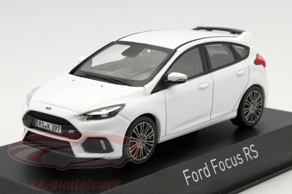 norev-1-43-ford-focus-rs-annee-2016-blanc-270543/