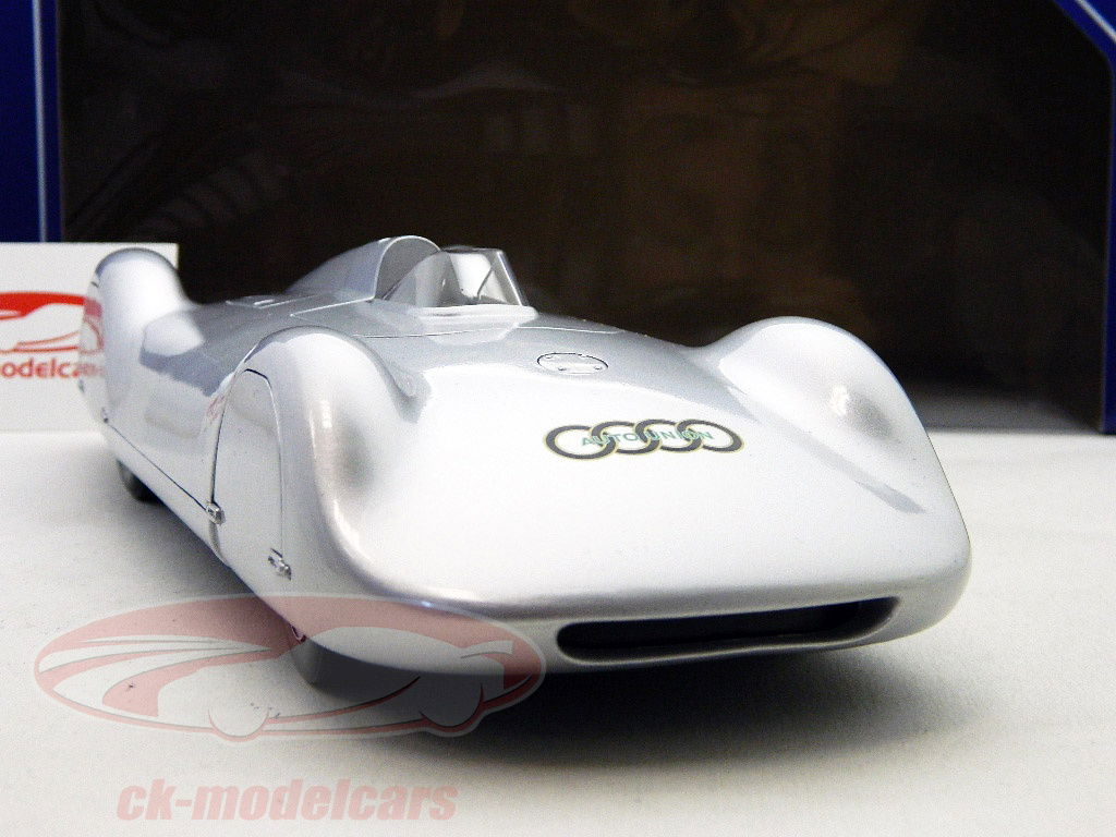 1/18 アウトウニオン タイプ C ストリームライン #31 REVELL 1/18 アウトウニオン タイプ C ストリームライン #31 REVELL