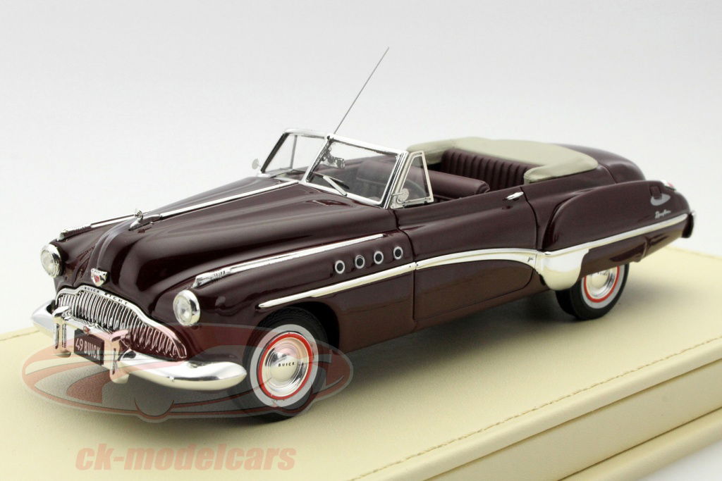 true-scale-1-43-buick-roadmaster-convertible-jaar-1949-purper-tsmce154306/