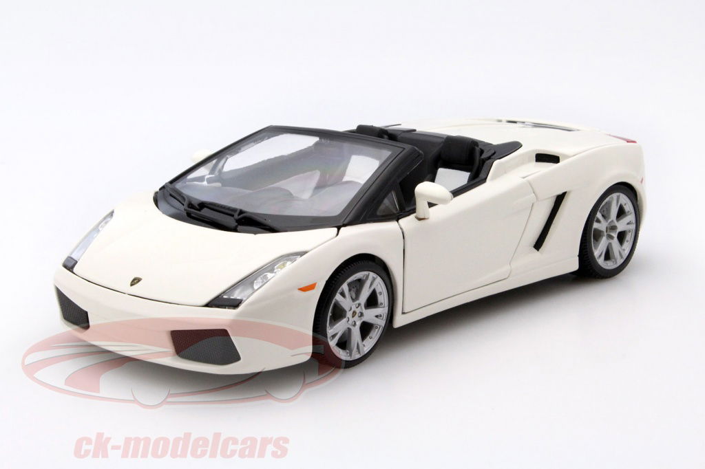 maisto-1-18-lamborghini-gallardo-spyder-blanc-31136/