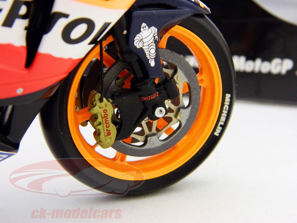 Heller HONDA RC211V 1/12 バレンティーノ・ロッシ Minichamps 1:12 バレンティーノ·ロッシホンダRC211VモトGP 2002