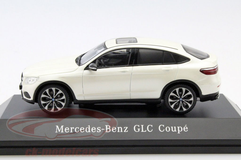 Mercedes-Benz GLC Coupe ミニカー 1/43 Diecast GLC 1/43 Scale Benz GLC Coupe Alloy Model Ornament