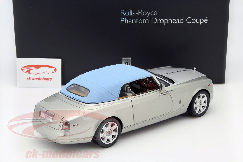 C41 【動作確認済】Rolls-Royce Phantom 1/18 ミニカー C41 【動作確認済】Rolls-Royce Phantom 1/18 ミニカー