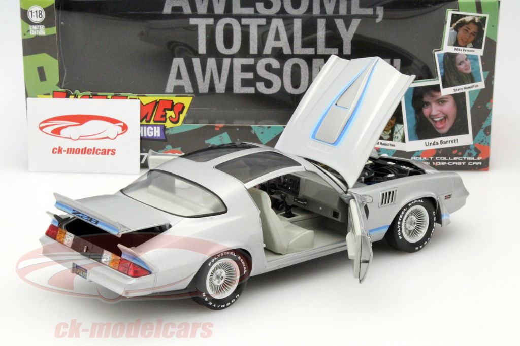 Greenlight 1:18 Chevrolet Camaro Z28 Fast Times at Ridgemont