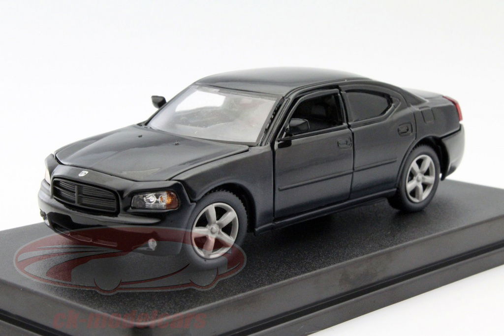 1/43 ウォーキングデッド　Daryl Dixon’s 2006 Dodge ixo 1/43 1/43 The Walking Dead Daryl Dixon's 2006 Dodge