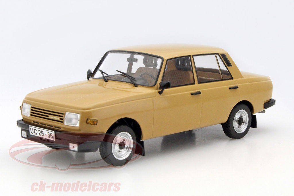 modelcargroup-1-18-wartburg-353-marron-clair-modelcar-group-mcg18078/