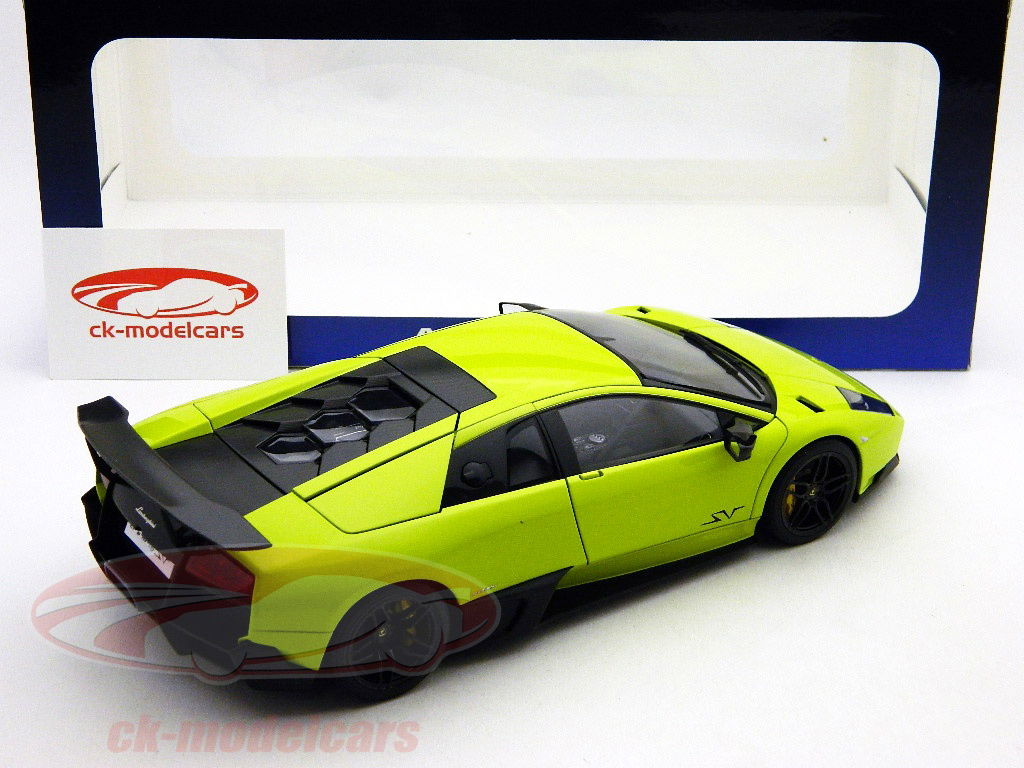 AUTOart 1:18 Lamborghini Murcielago LP670-4 SV Verde sandag