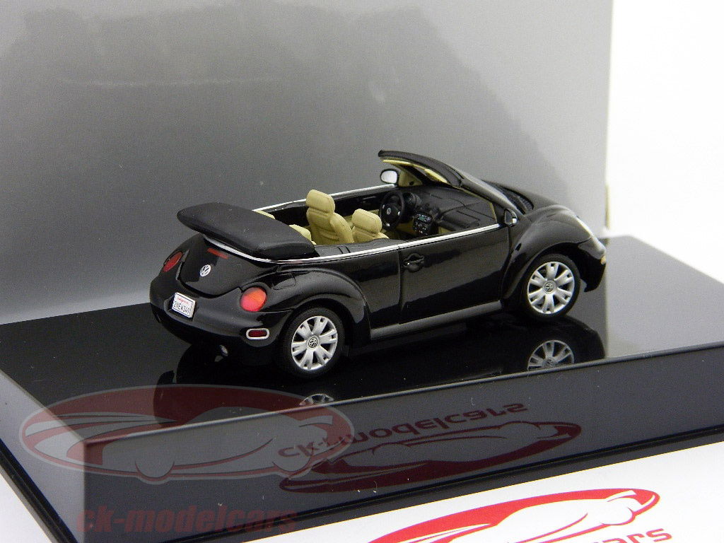 Volkswagen Beetle ミニカー 1/43 黒　　　　他2台 AUTOart 1:43 Volkswagen New Beetle convertible black 59755