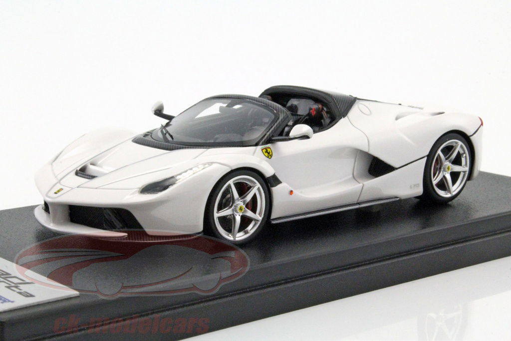 looksmart-1-43-laferrari-aperta-hvid-metallisk-ls462c/