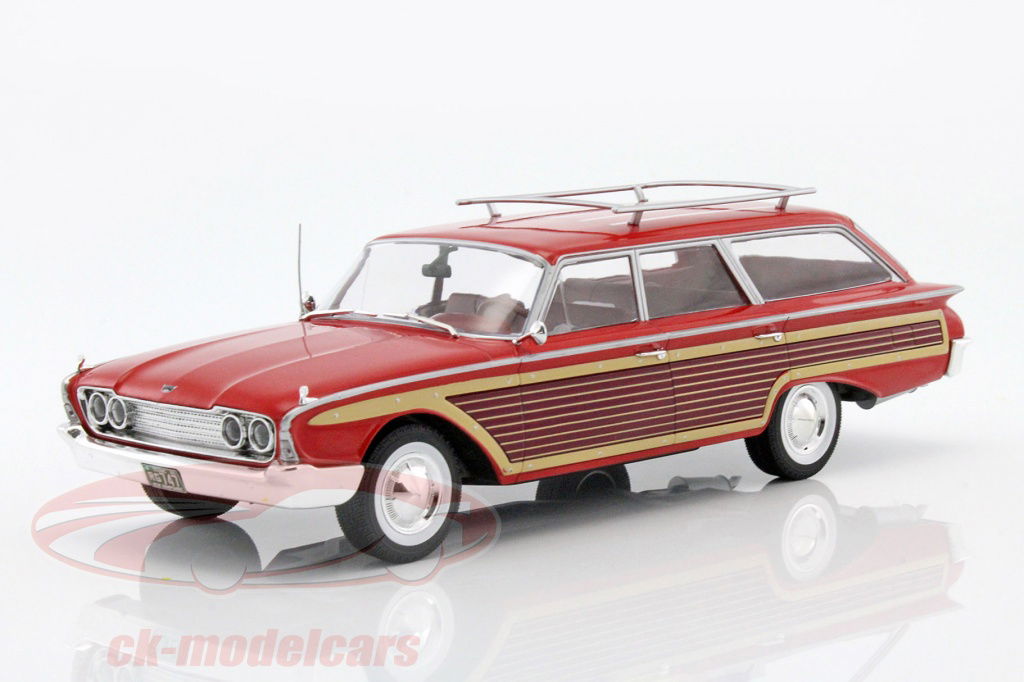 modelcargroup-1-18-ford-country-squire-mcg18074/