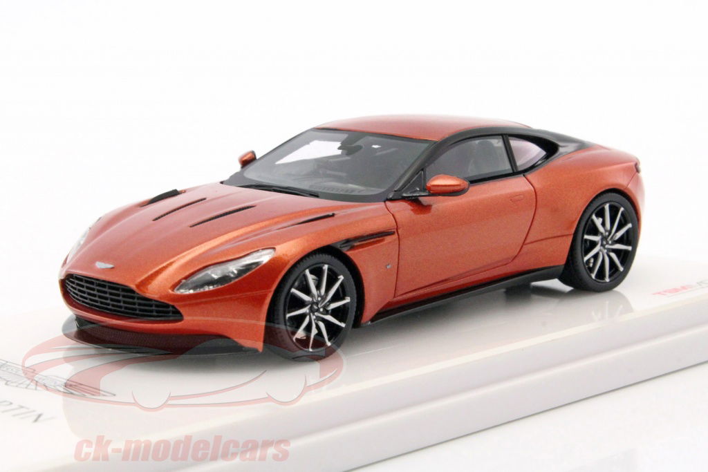 true-scale-1-43-aston-martin-db11-annee-de-construction-2017-cinnabar-orange-tsm430100/
