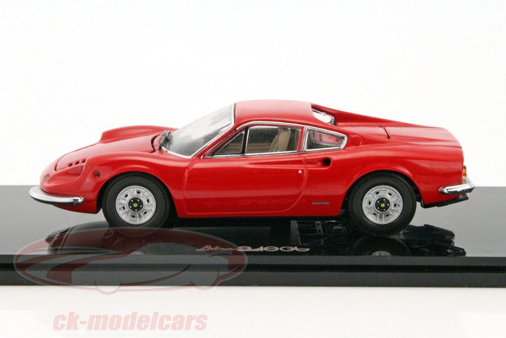Kyosho 1:43 Ferrari Dino 246 GT red / beige 05081RS model