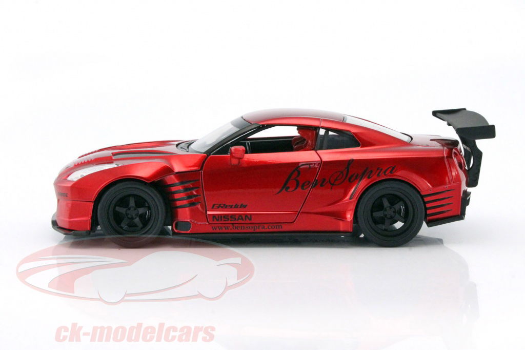 ミニカー jada 2009 NISSAN GT-R R35 BEN SOPRA 1/24 Amazon.com: Jada 2009 Nissan GT-R (R35) Ben Sopra Blue JDM