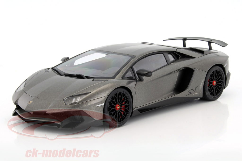 autoart-1-18-lamborghini-aventador-lp750-4-sv-baujahr-2015-matt-grau-74554/