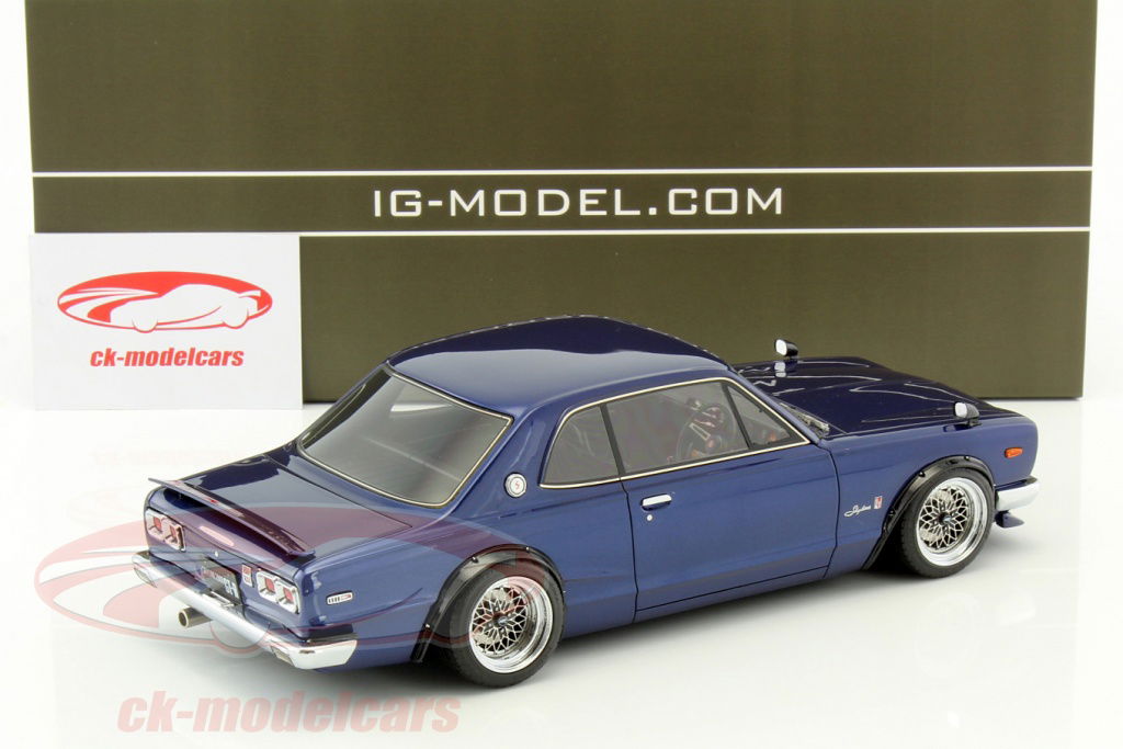 KPGC10 SKYLINE 2000 GT-R 1/30スケール Kyosho 1:18 Nissan Skyline 2000 GT-R KPGC10 with F-spoiler