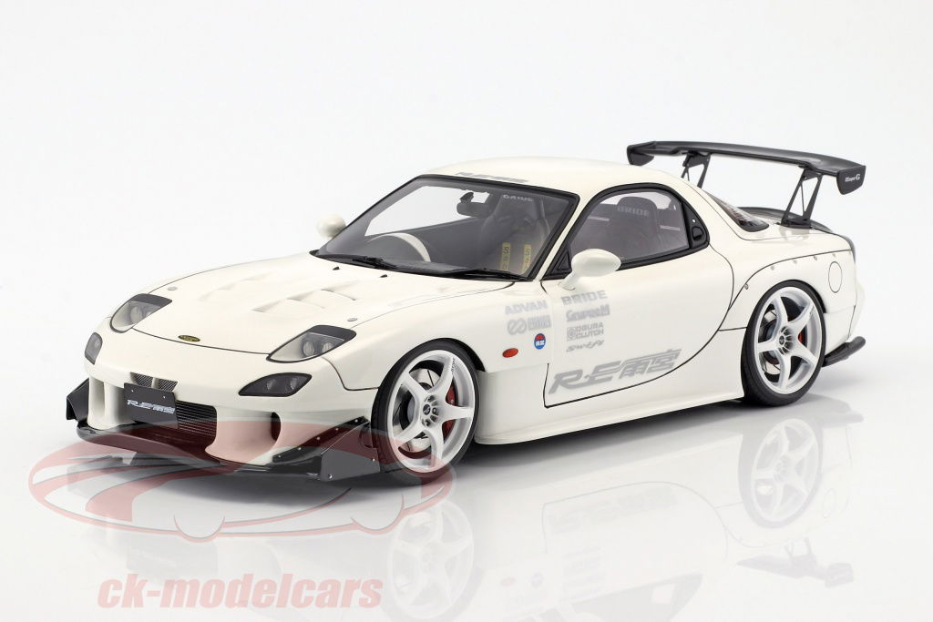 ignition-model-1-18-mazda-rx-7-fd3s-re-amemiya-ig043/