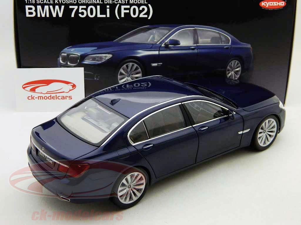 Kyosho 1:18 BMW 750Li (F02) blue 08781BL model car 08781BL