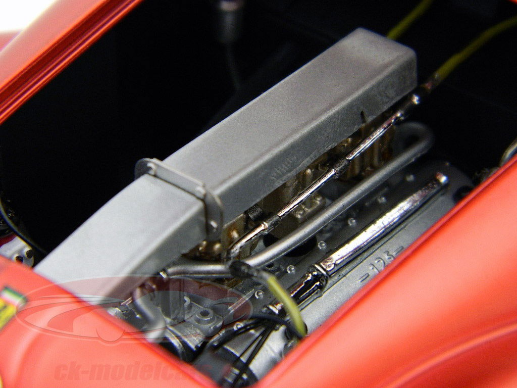 エリート　1/18  フェラーリ 125 S  60周年記念モデル HotWheels Elite 1:18 Ferrari 125S 1947 cherry red elite