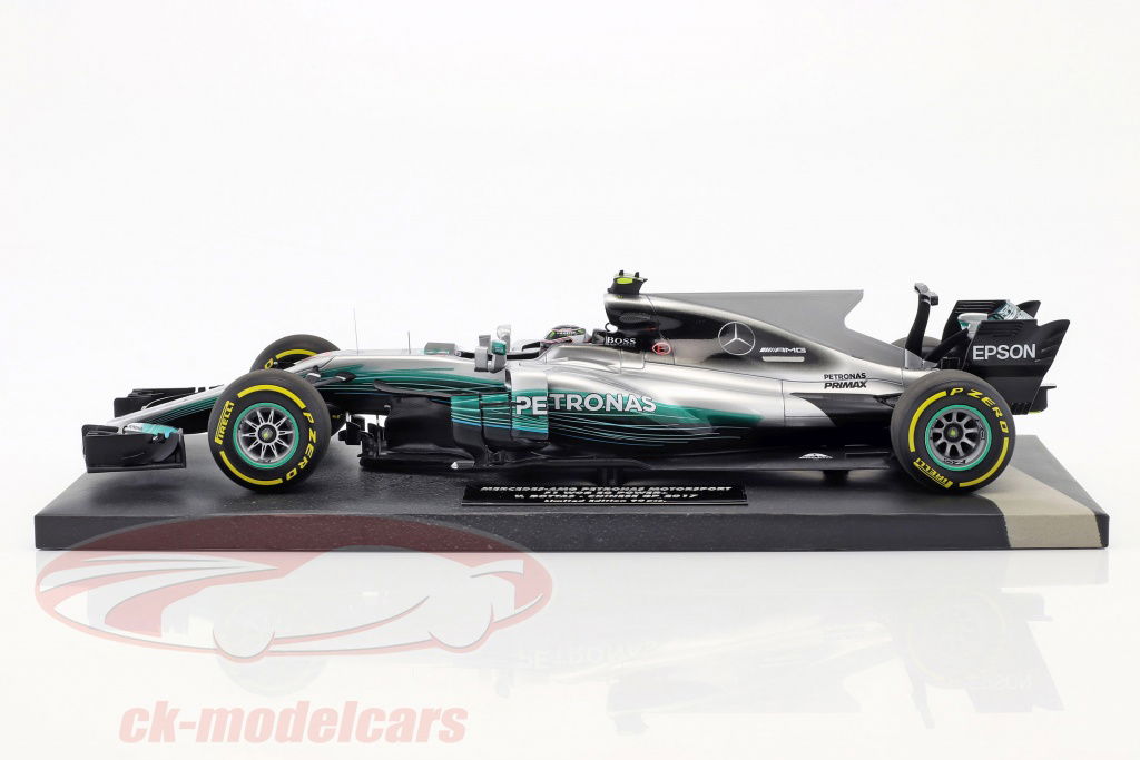 【希少品】MINICHAMPS Mercedes F1 W07 1:18 1/18 Lewis Hamilton Mercedes AMG Petronas W07 from