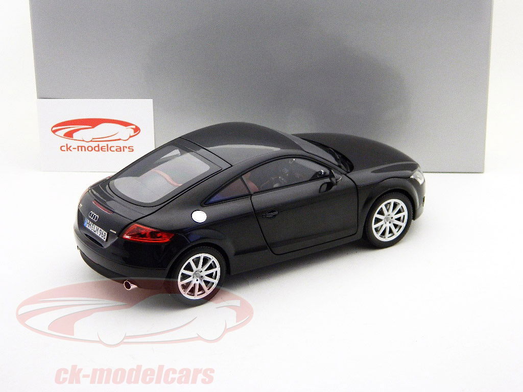 Minichamps 1:18 Audi TT Coupé phantom black 501.05.004.25
