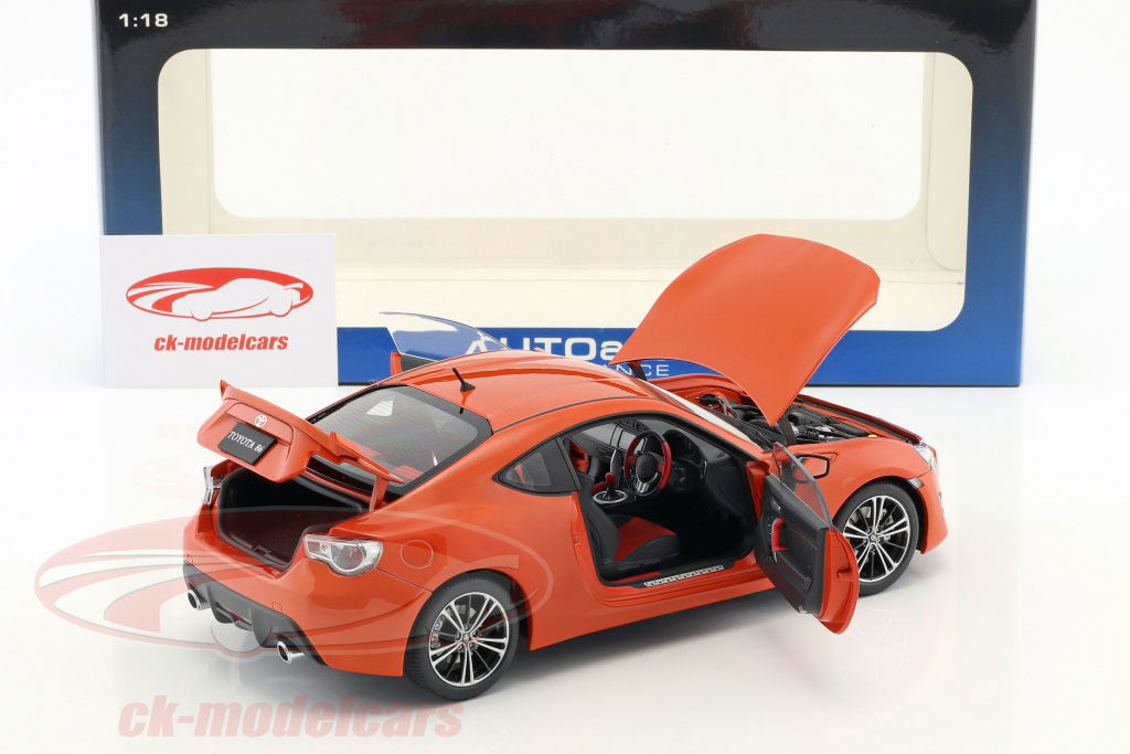 ミニカー AUTOart TOYOTA 86 GT Limited 1:18 Autoart Toyota 86 GT Limited RHD - White Pearl