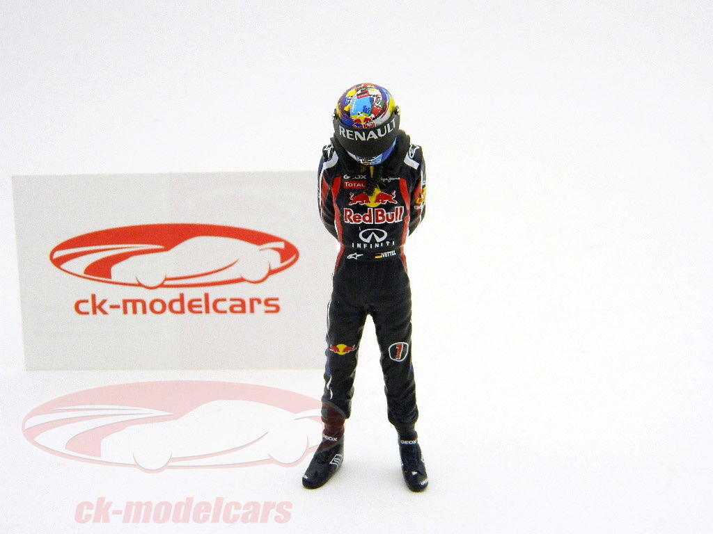 topmodelcollection-1-18-svettel-driver-figure-formula-one-worldchampion-2011-monaco-standing-topmo-mf-01d/