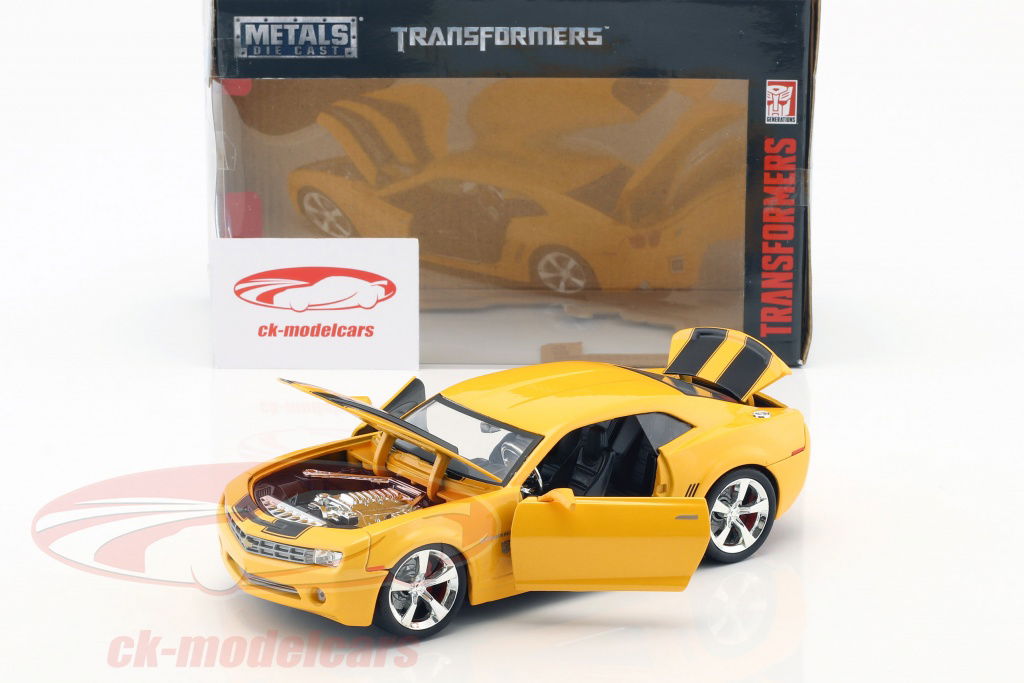 ミニカー 1:24  BUMBLEBEE 2006 CHEVROLET CAMARO Transformers (2007) - Bumblebee 2006 Chevy Camaro 1:24 Scale