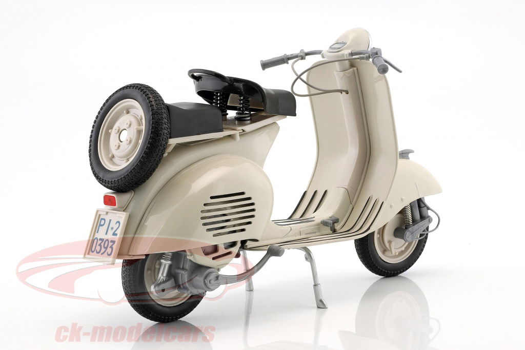 NewRay 1:6 Piaggio ベスパ150 VL 1T年1955クリーム 49273