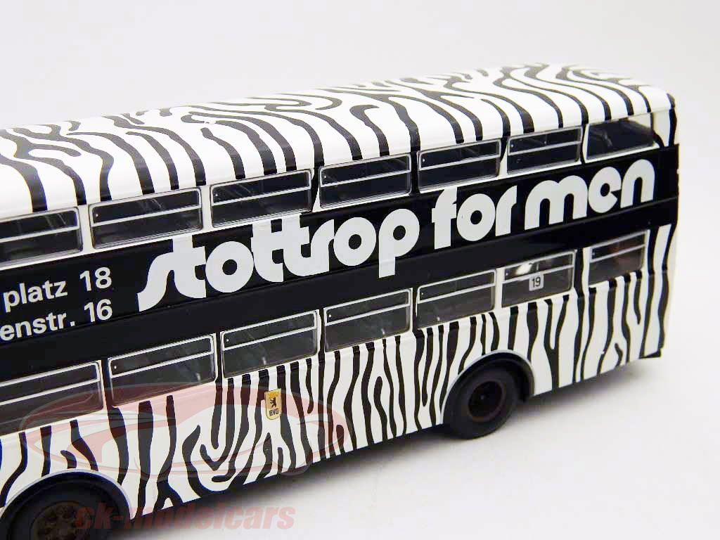 ミニチャンプスminichamps 2階建てバス　bus bussing D2U ミニチャンプスminichamps 2階建てバス bus bussing D2U - メルカリ