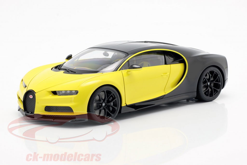 autoart-1-18-bugatti-chiron-year-2017-yellow-black-70994/