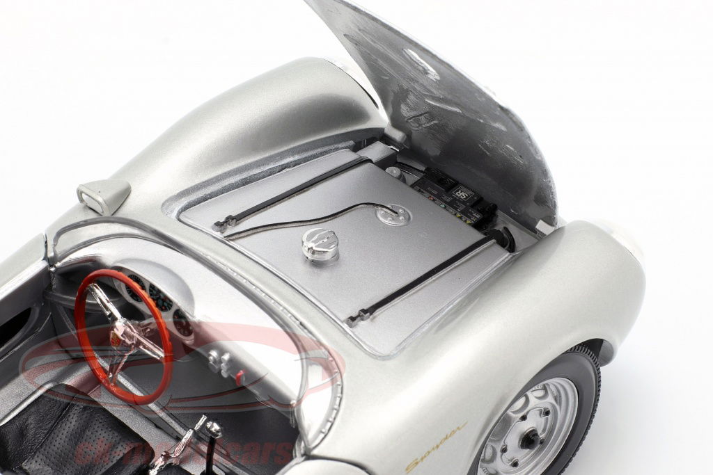 1/18 Maisto 1950 Porsche 550 A Spyder (Silver) Diecast Car