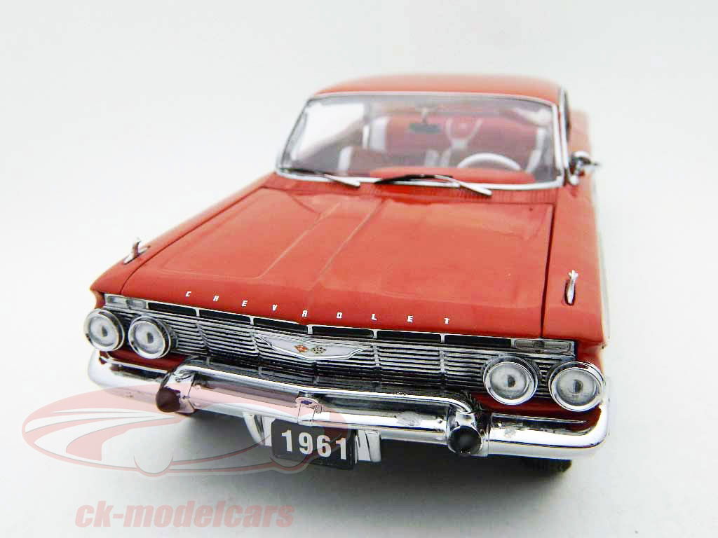 自動車 sun star 1/18 1961 impala 自動車 sun star 1/18 1961 impala Sun Star 1961 Chevrolet