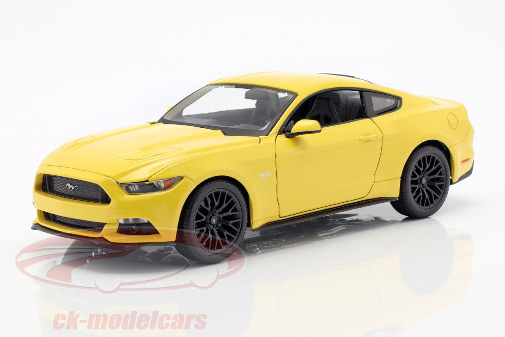 maisto-1-18-ford-mustang-annee-2015-jaune-31197/