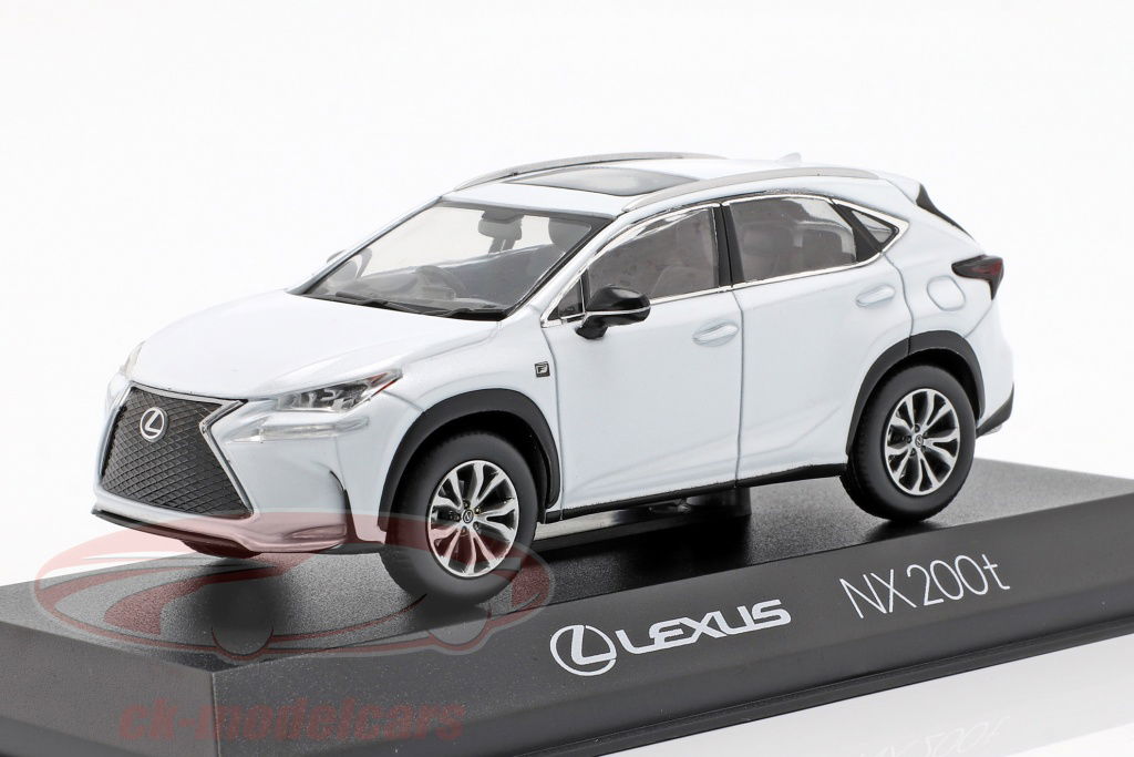 kyosho-1-43-lexus-nx200t-annee-de-construction-2014-blanc-03654w/
