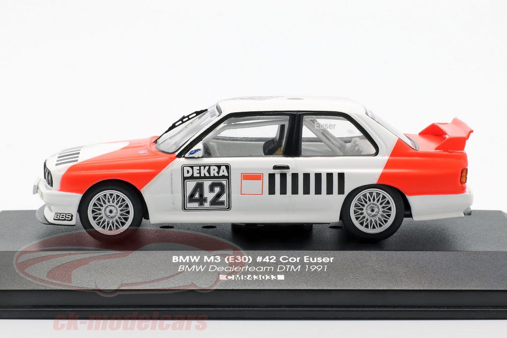 1/43　オートアート　BMW M3 E30 DTM 1991 ＃3 CMR 1:43 BMW M3 (E30) #42 DTM 1991 Cor Euser CMR43033 モデル