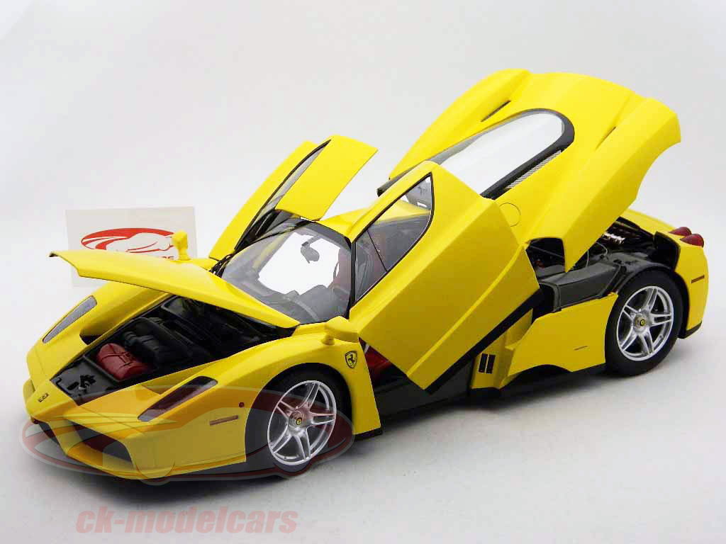 京商　1/12 フェラーリ エンツォ　ミニカー Kyosho 1:12 フェラーリエンツォイエロー/黄色の午前分 8606Y