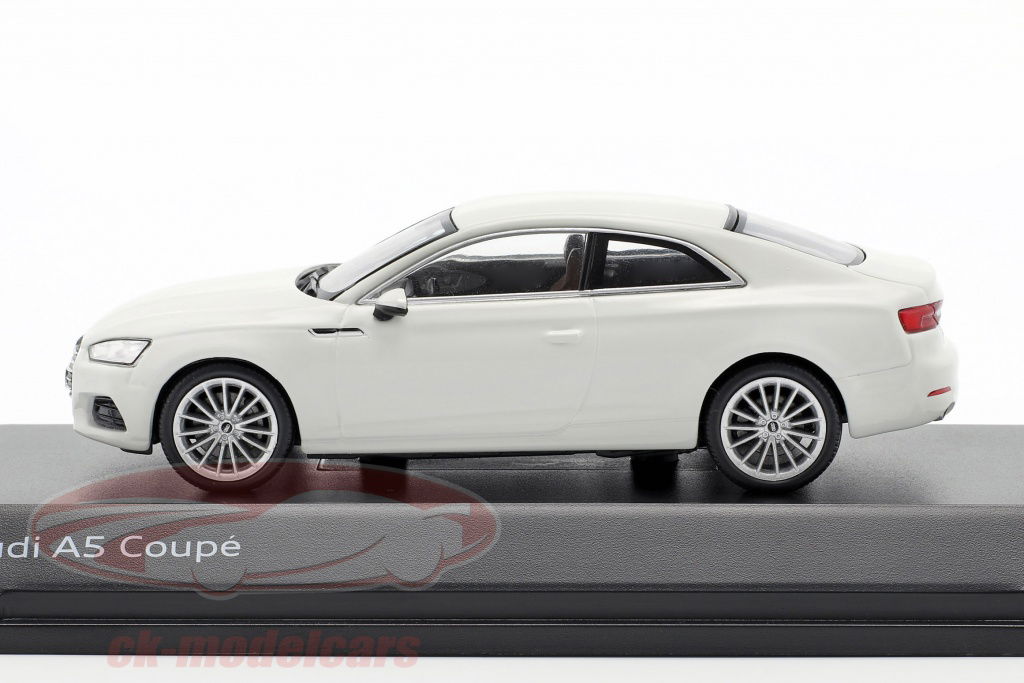 Spark 1:43 Audi A5 Coupe glacier white 5011605431 model car