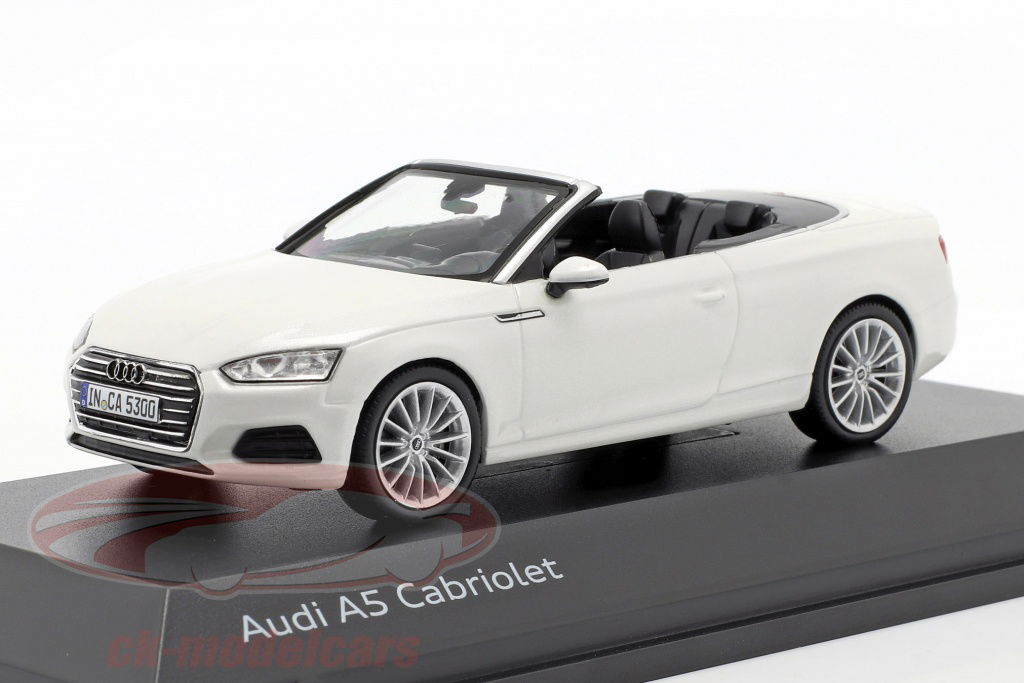 Audi A5 Cabriolet ホワイト ミニカー Schuco 1/43 Audi A5 Cabriolet