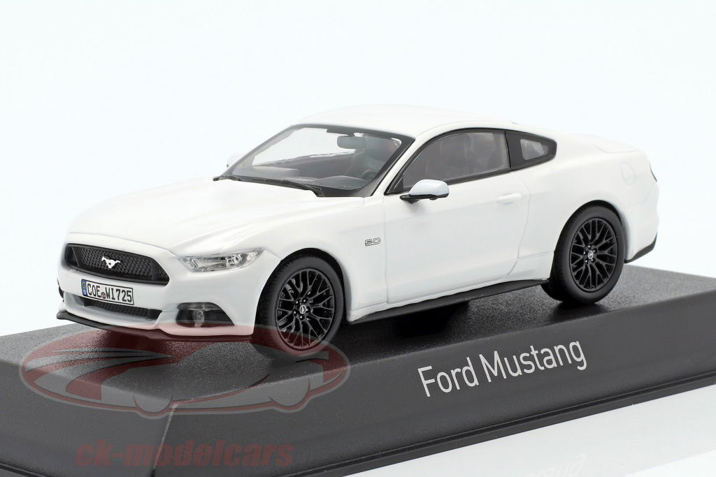 norev-1-43-ford-mustang-year-2016-white-270556/