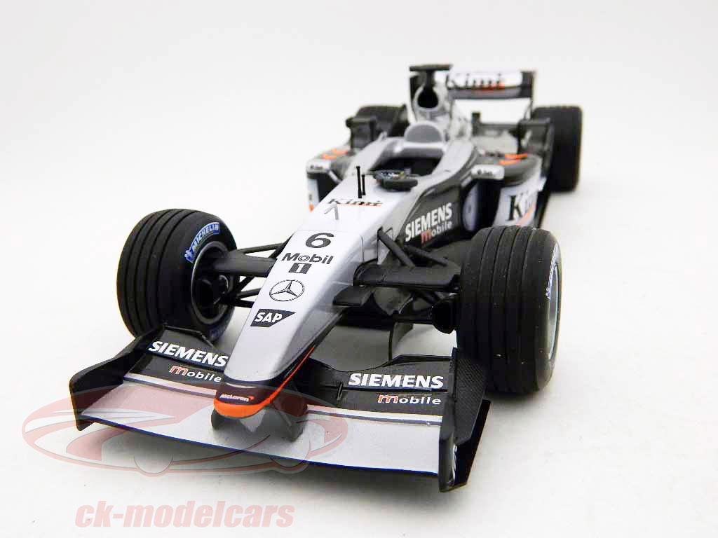 マクラーレン メルセデス MP4-17D 1/18 ライコネン 2003 McLaren MP4-17D & Kimi Raikkonen🇫🇮 2003 #f1イラスト