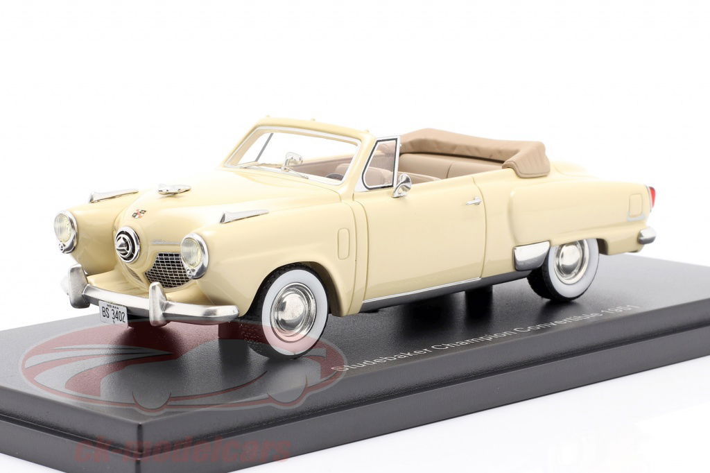 bos-models-1-43-studebaker-champion-conversvel-ano-de-construcao-1951-bege-bos43402/