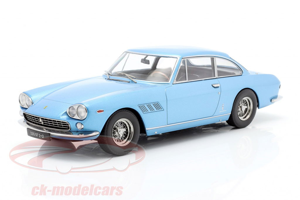 kk-scale-1-18-ferrari-330-gt-22-bouwjaar-1964-licht-blauw-metallic-kkdc180423/