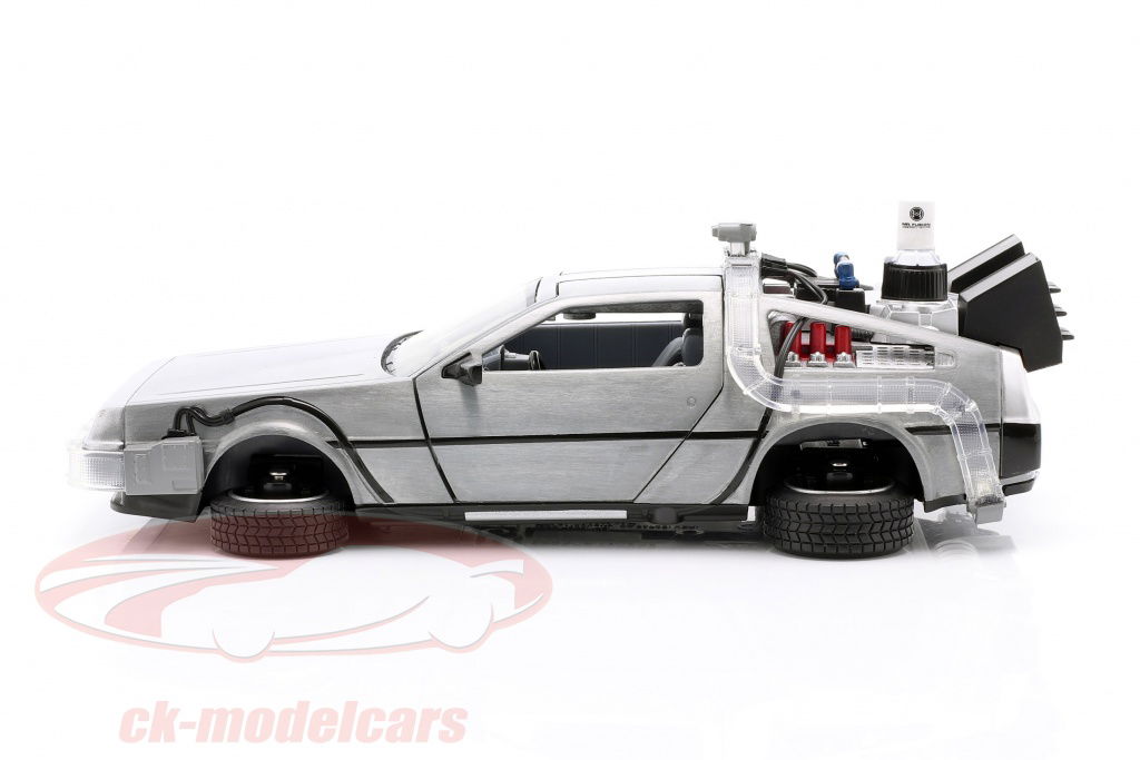 MJ◉ DeLorean DMC-12 Ⅱ　PARTII　➕フィギュア2体セット Jadatoys 1:24 DeLorean Time Machine Flying Wheel Version