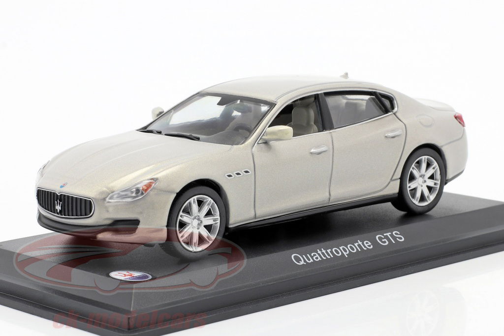 whitebox-maserati-quattroporte-gts-hellgrau-metallic-1-43-wbs039/