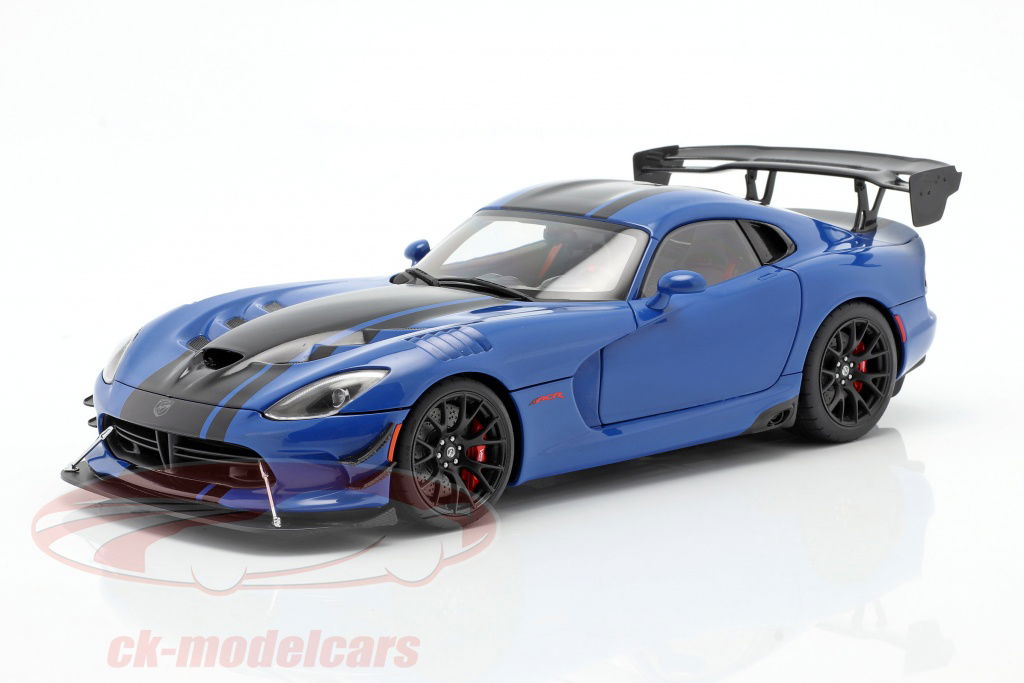 autoart-1-18-dodge-viper-acr-annee-de-construction-2017-competition-bleu-noir-71734/