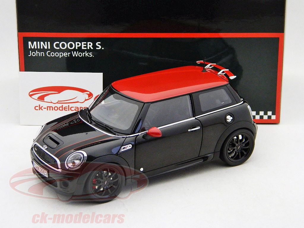 kyosho-1-18-mini-cooper-s-john-cooper-works-schwarz-black-3339/
