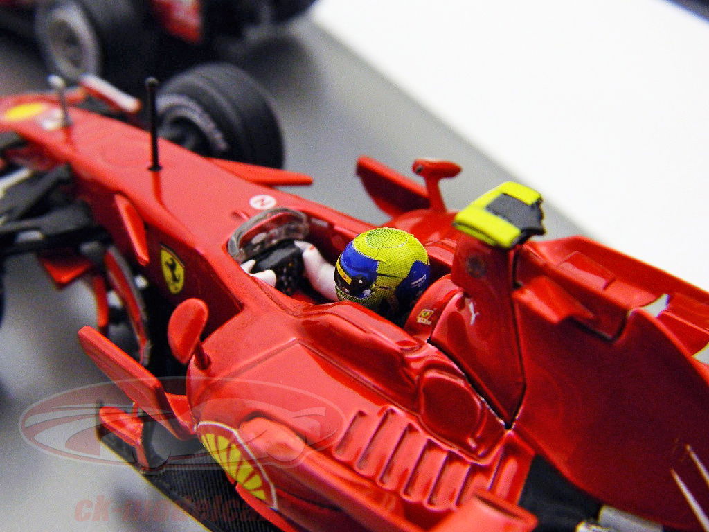 HotWheels 1:43 Ferrari F2008 Massa, Raikkönen formula 1