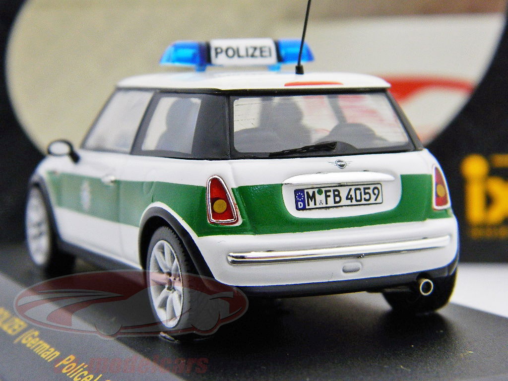 ixo-1-43-mini-cooper-2002-moc057/